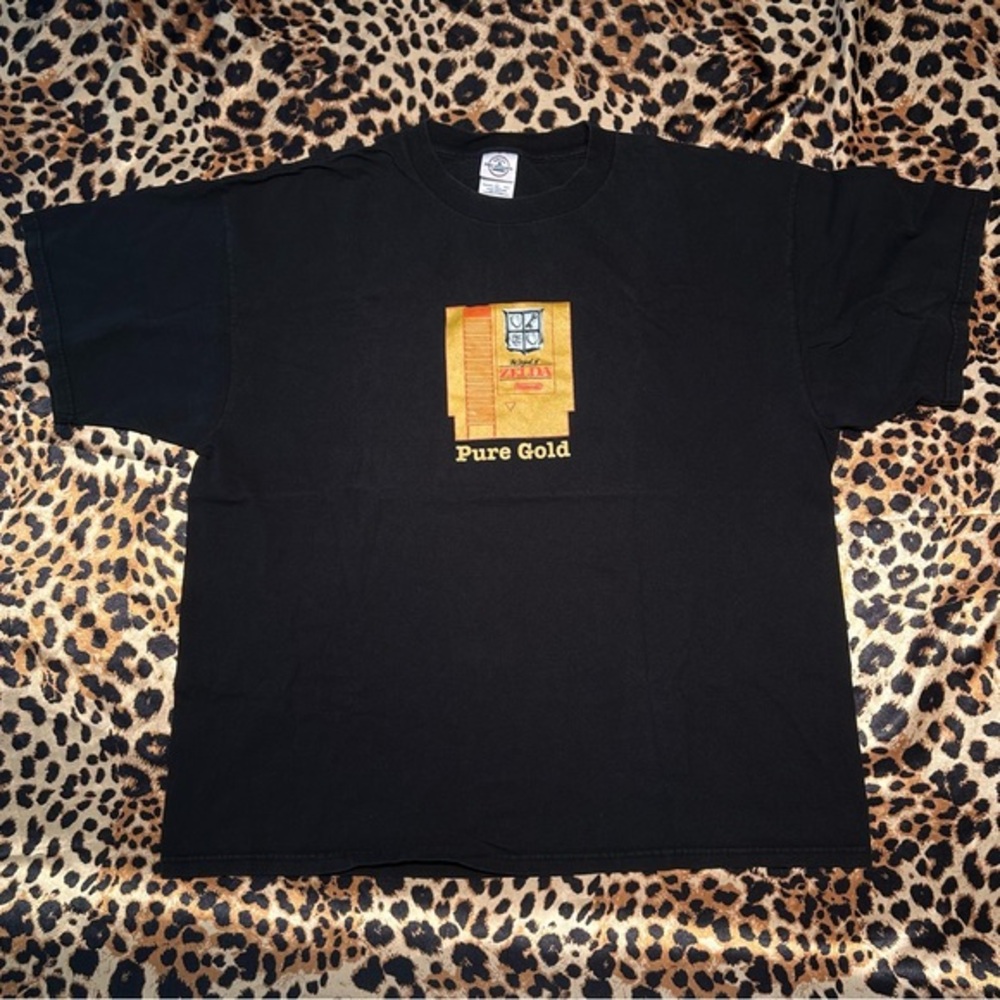 Vintage Y2K Nintendo Zelda Pure Gold Graphic T Shirt